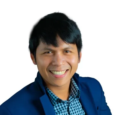 Marton - Founder & CMO